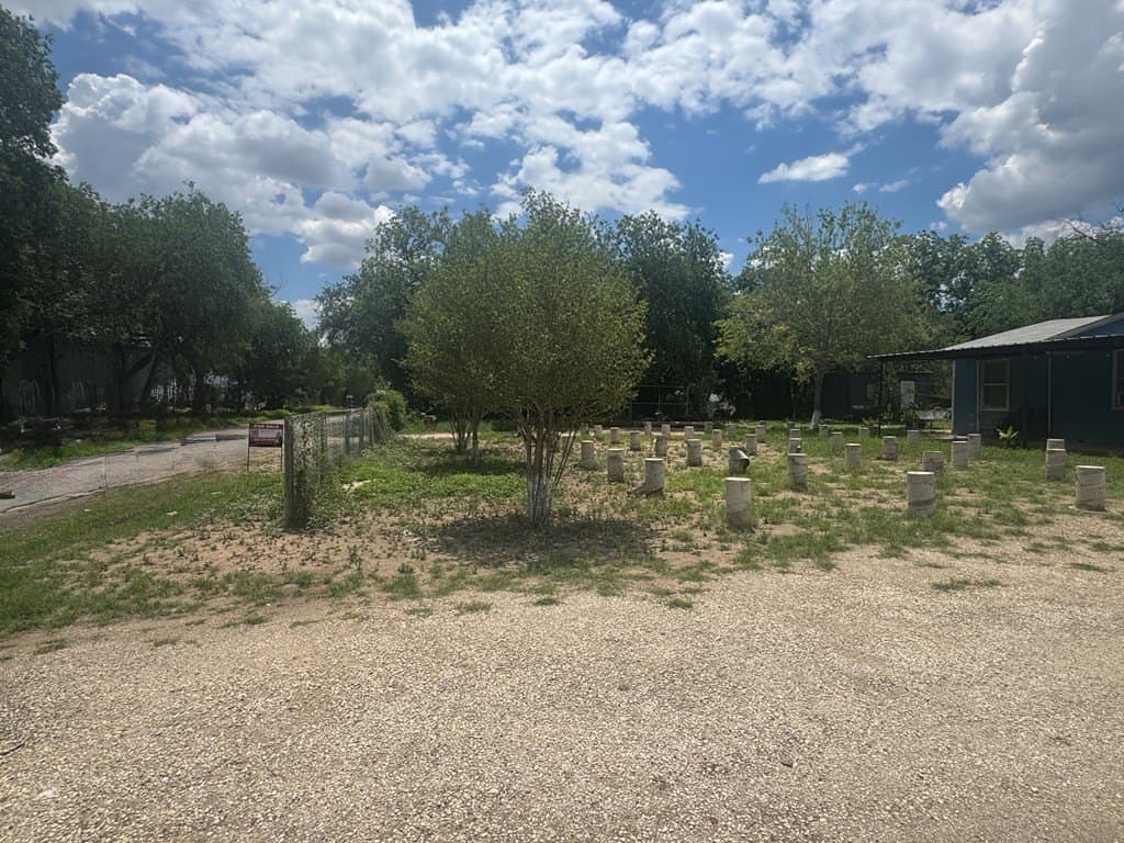 0.14 acres in Uvalde County - photo 3