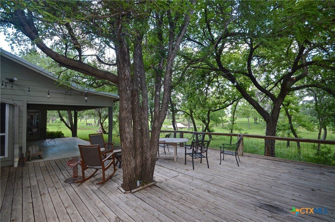 261.89 acres in San Saba County - photo 3