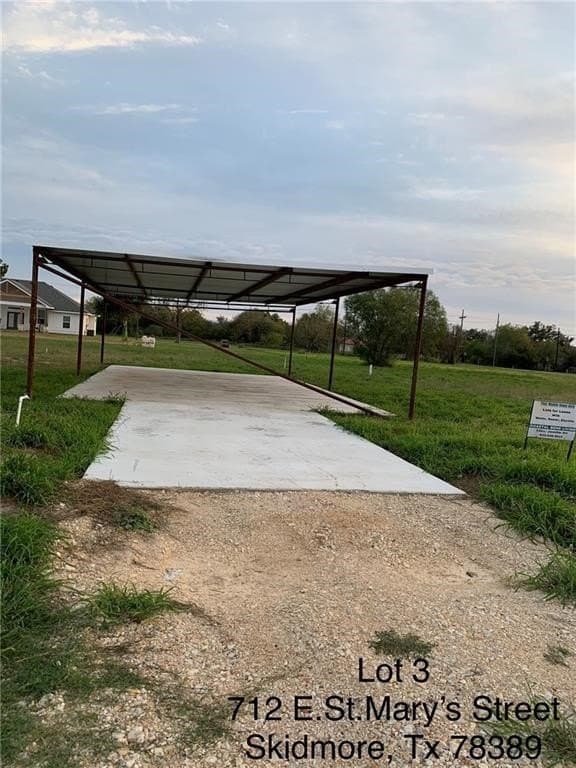 712 E St. Mary's Street lot: 3