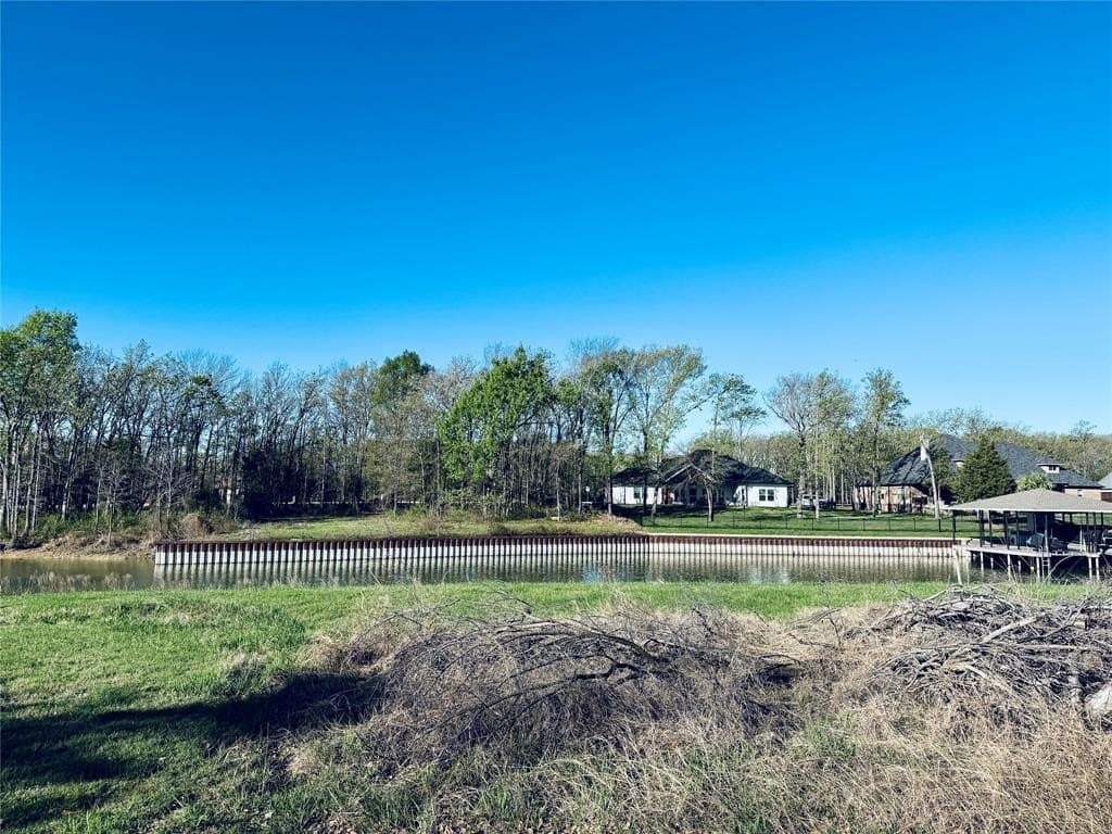 0.51 acres in Navarro County - photo 30