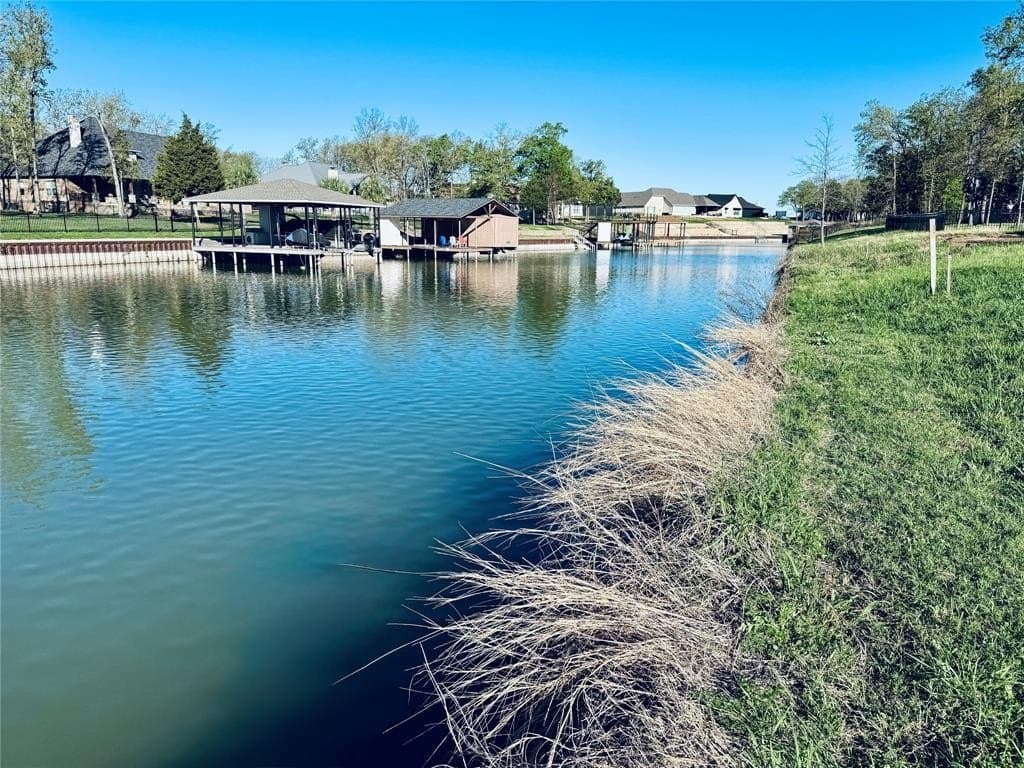 0.51 acres in Navarro County - photo 24