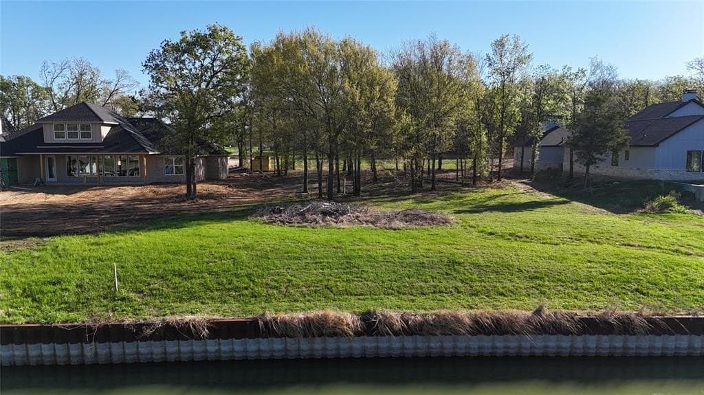 0.51 acres in Navarro County - photo 23