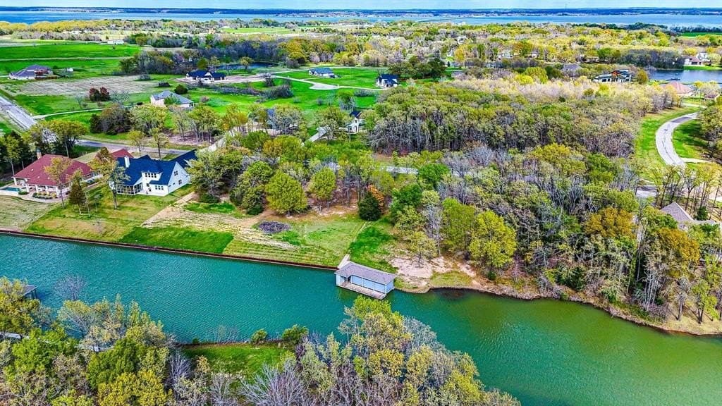 0.51 acres in Navarro County - photo 2