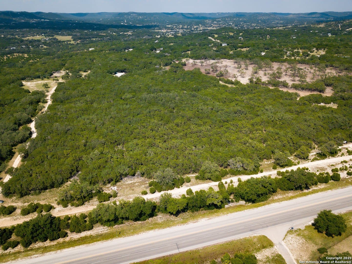 10 acres in Bandera County - photo 5