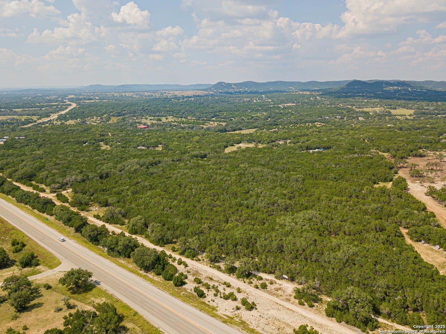 10 acres in Bandera County - photo 8