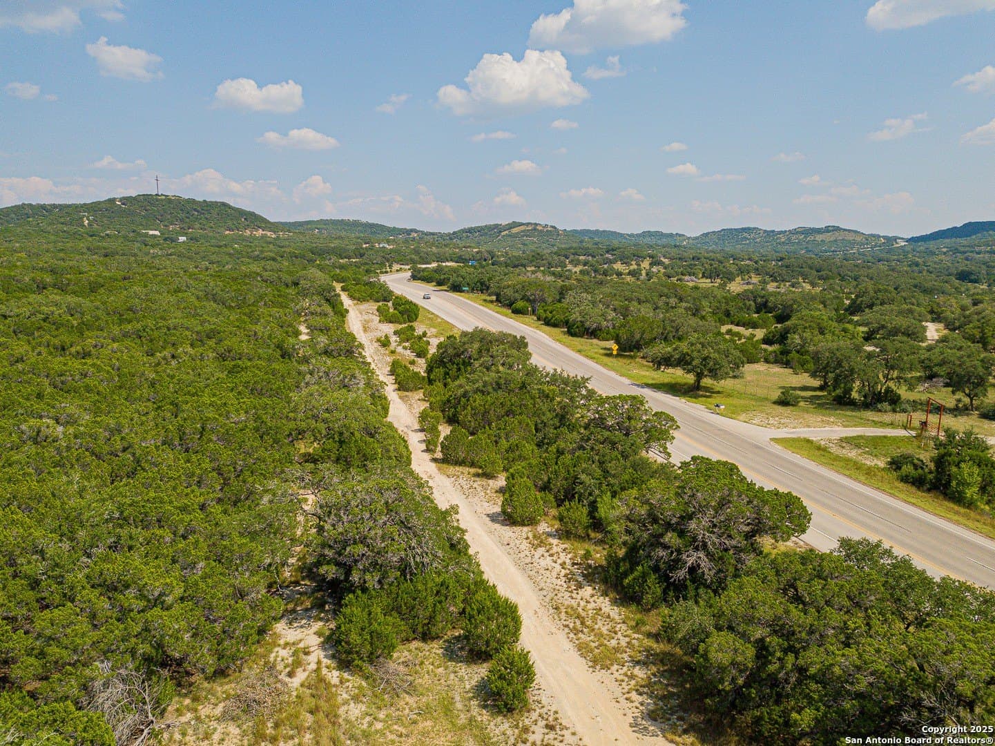 10 acres in Bandera County - photo 13