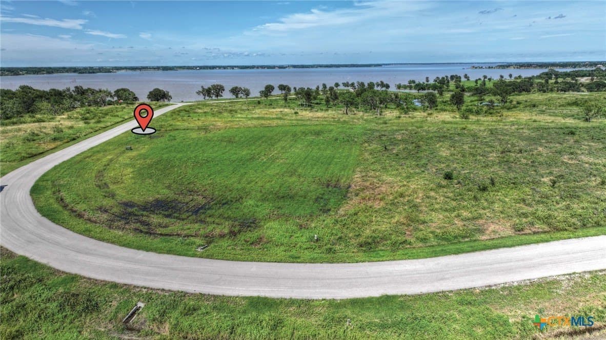 1.01 acres in Navarro County - photo 5