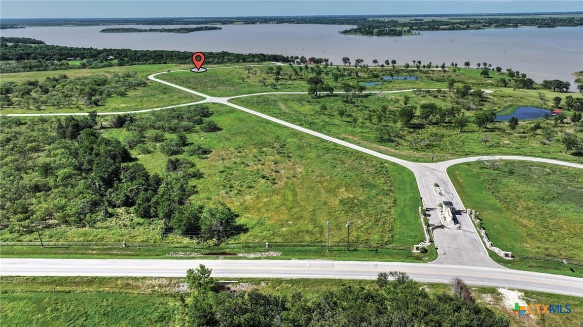 1.01 acres in Navarro County - photo 11