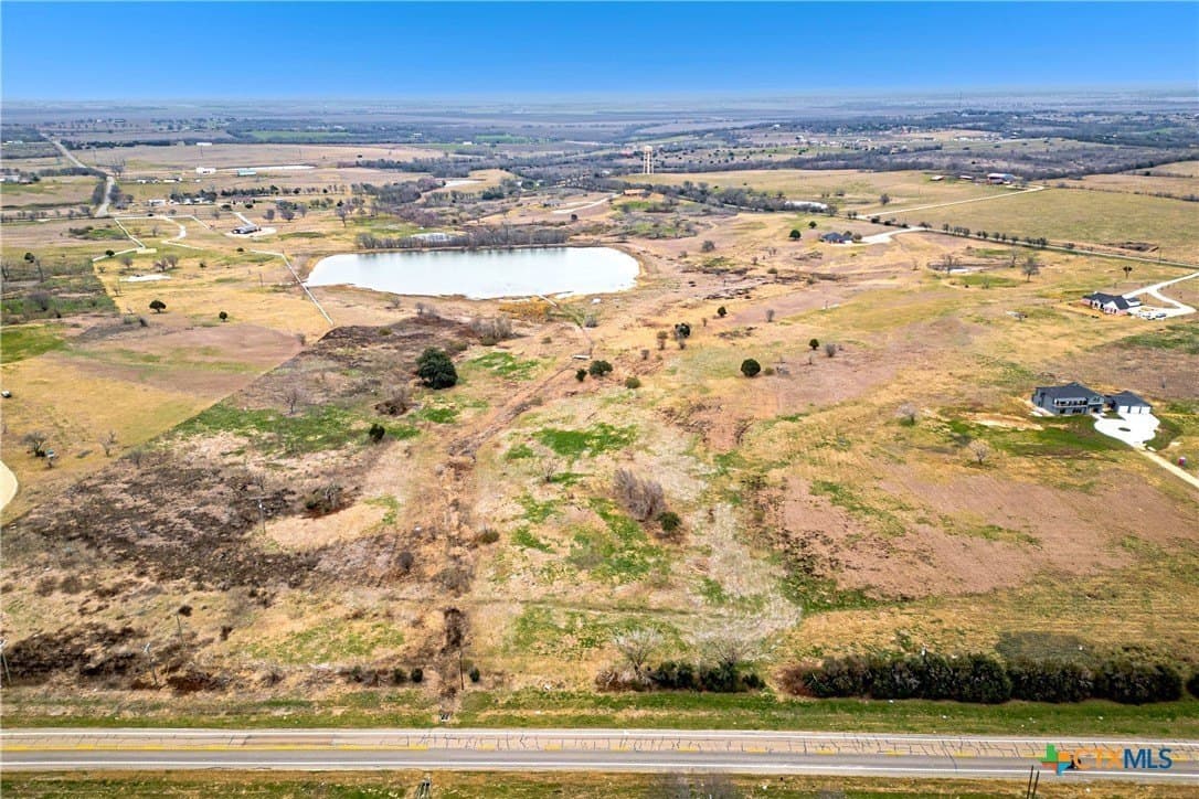 10.01 acres in McLennan County - photo 2