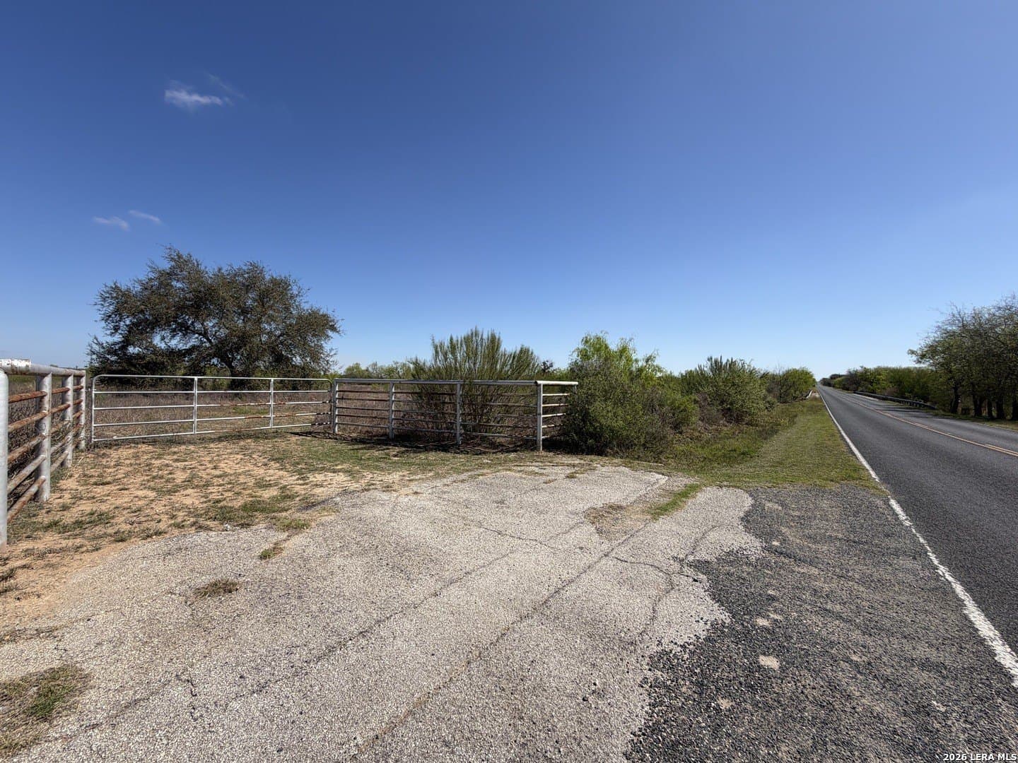 10 acres in Bexar County - photo 40