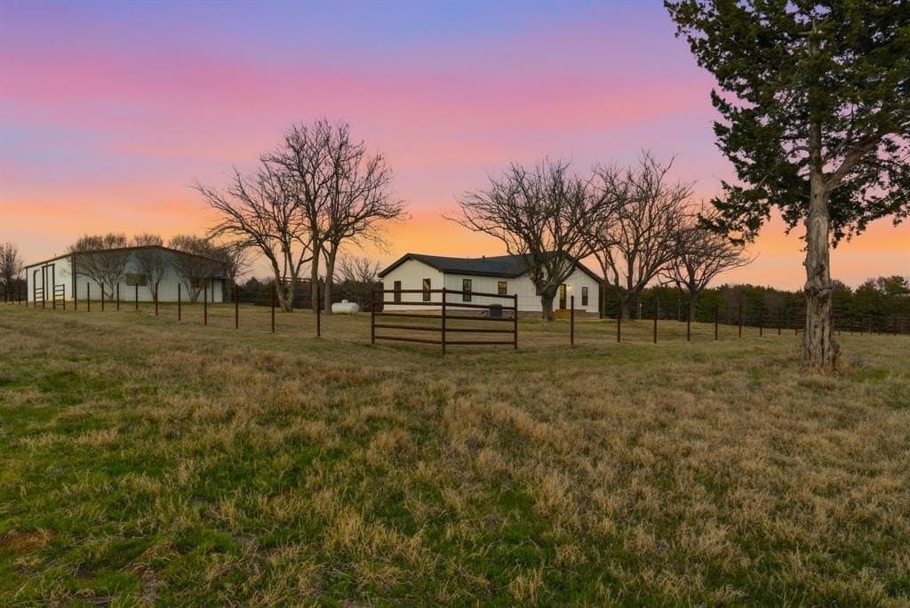 16.02 acres in Cooke County - photo 36