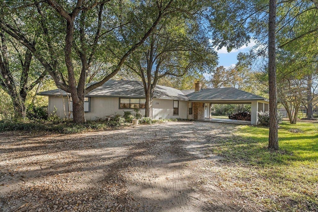1.66 acres in Falls County - photo 3