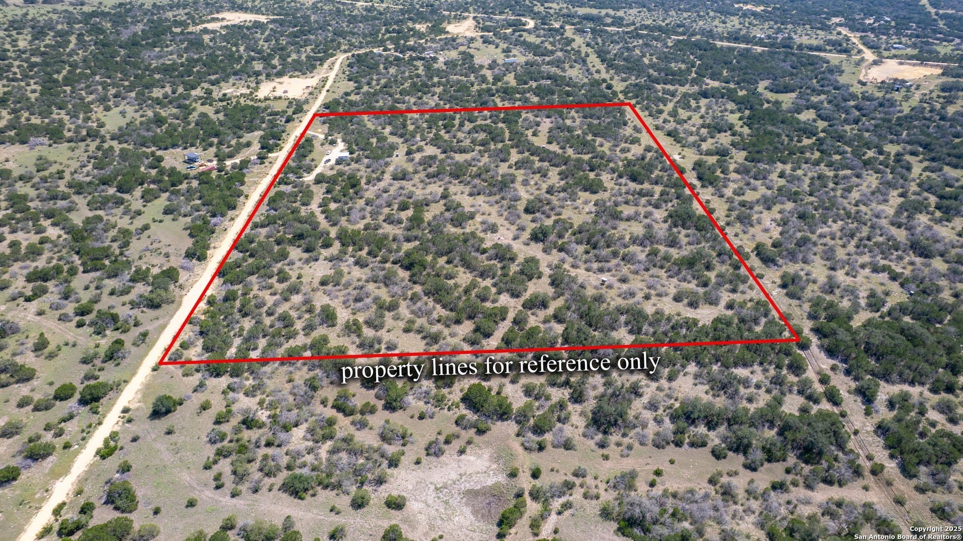 20.99 acres in Edwards County - photo 3