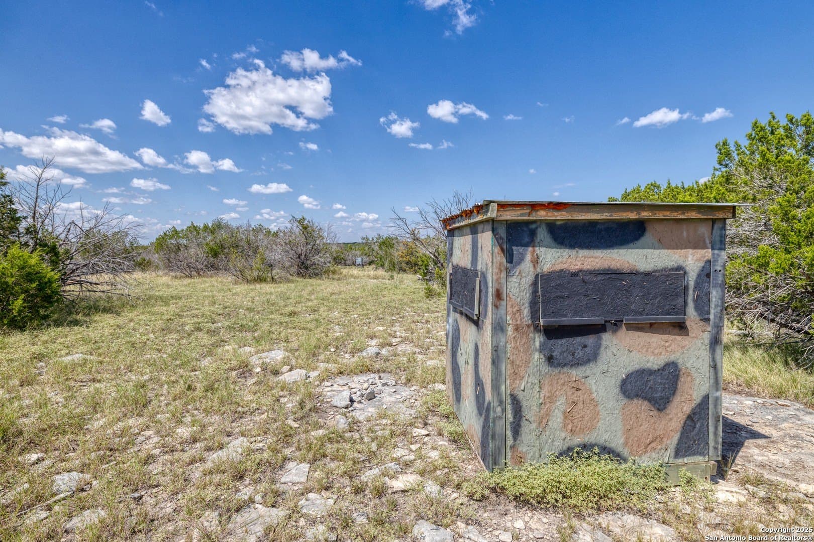 20.99 acres in Edwards County - photo 7