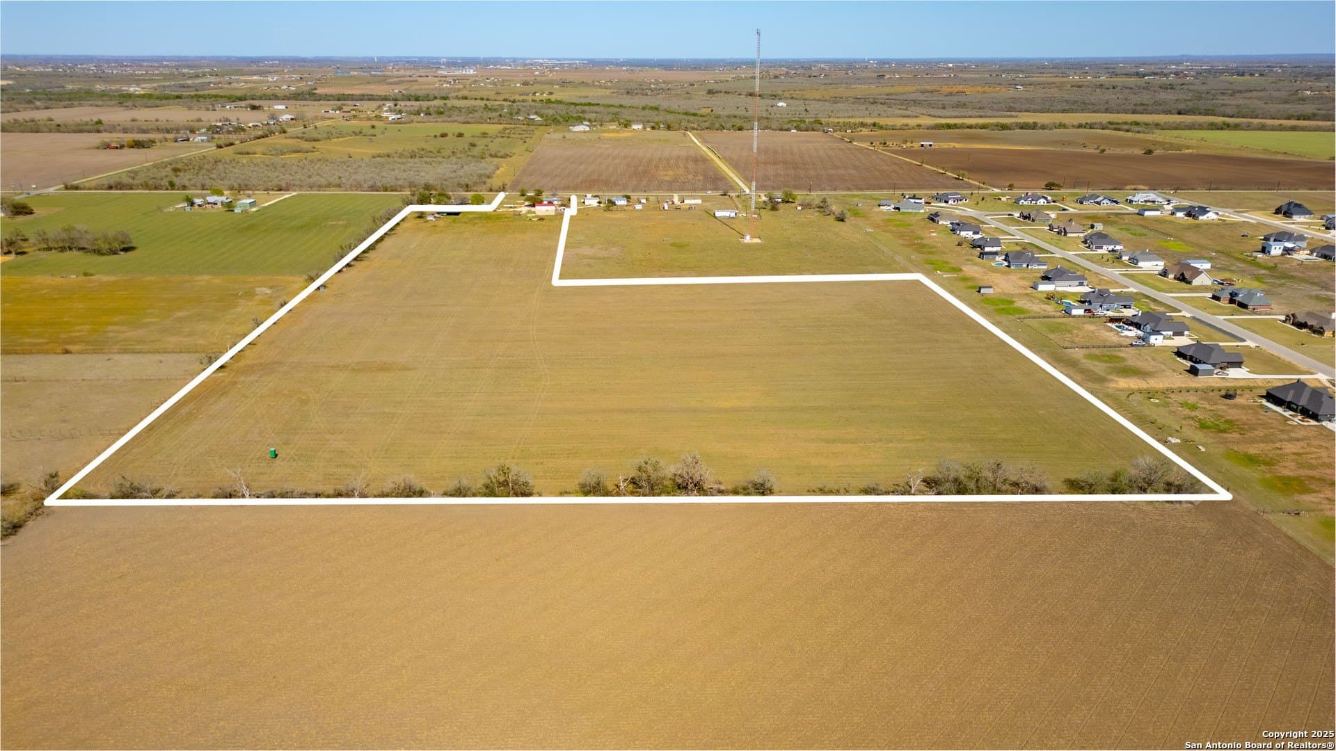 30.88 acres in Guadalupe County - photo 2