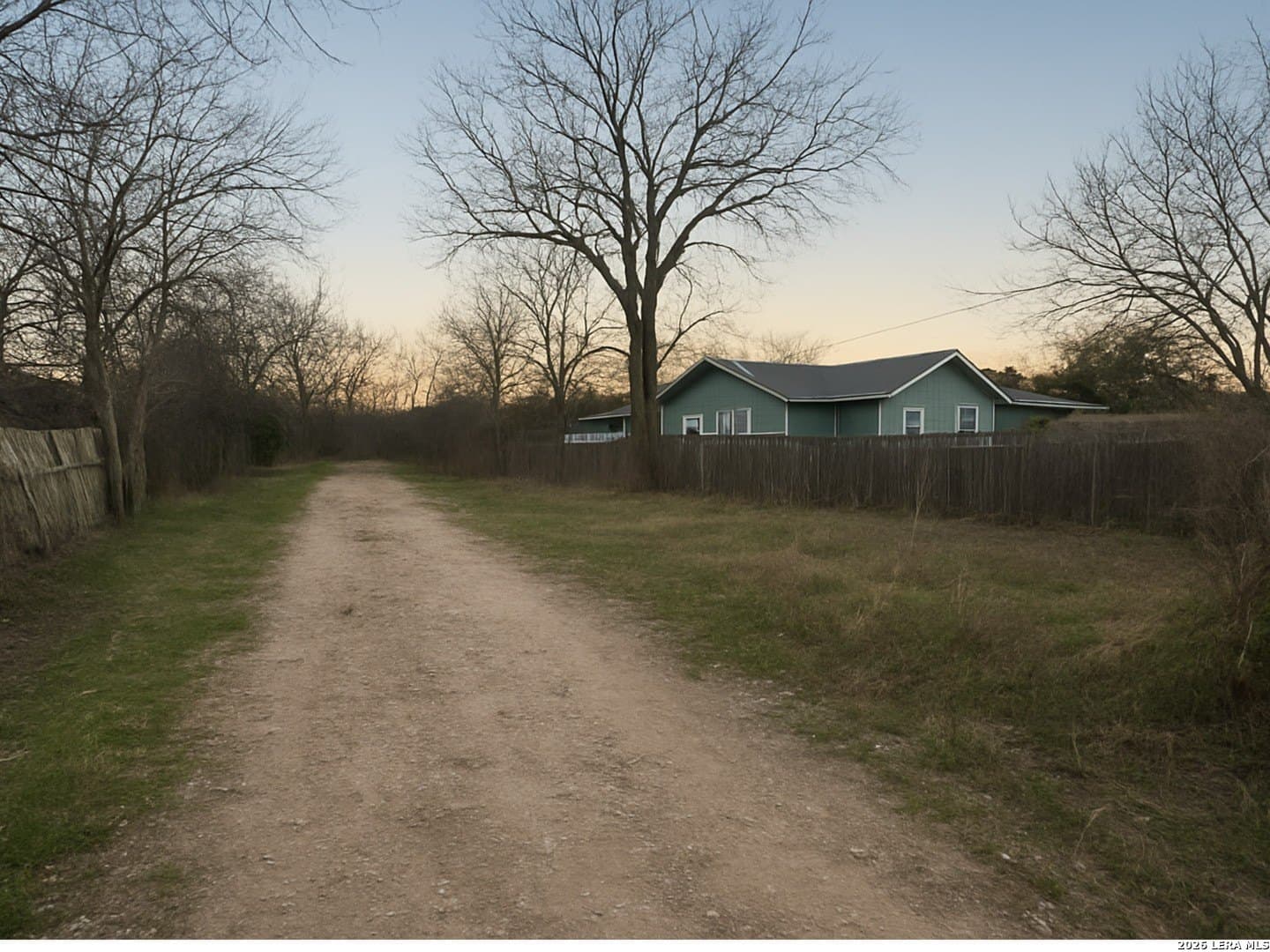 0.2 acres in Bexar County - photo 3