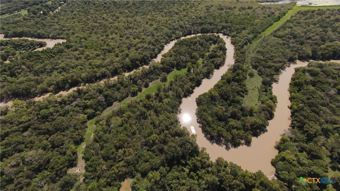 343.24 acres in Victoria County - photo 33