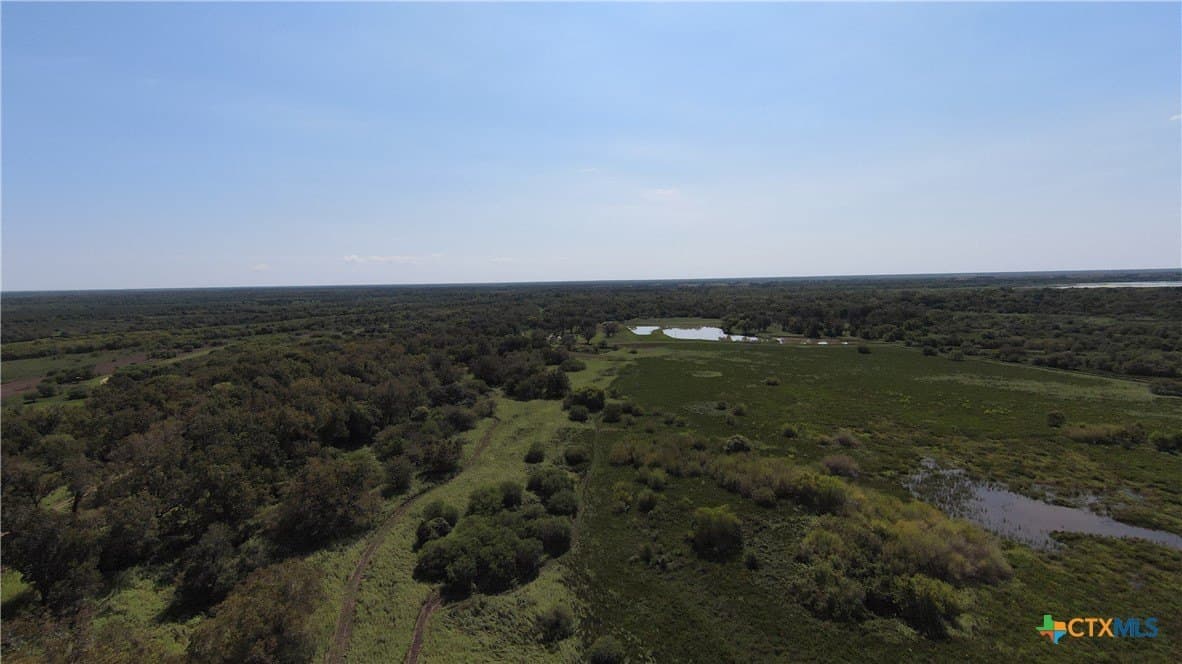 343.24 acres in Victoria County - photo 2