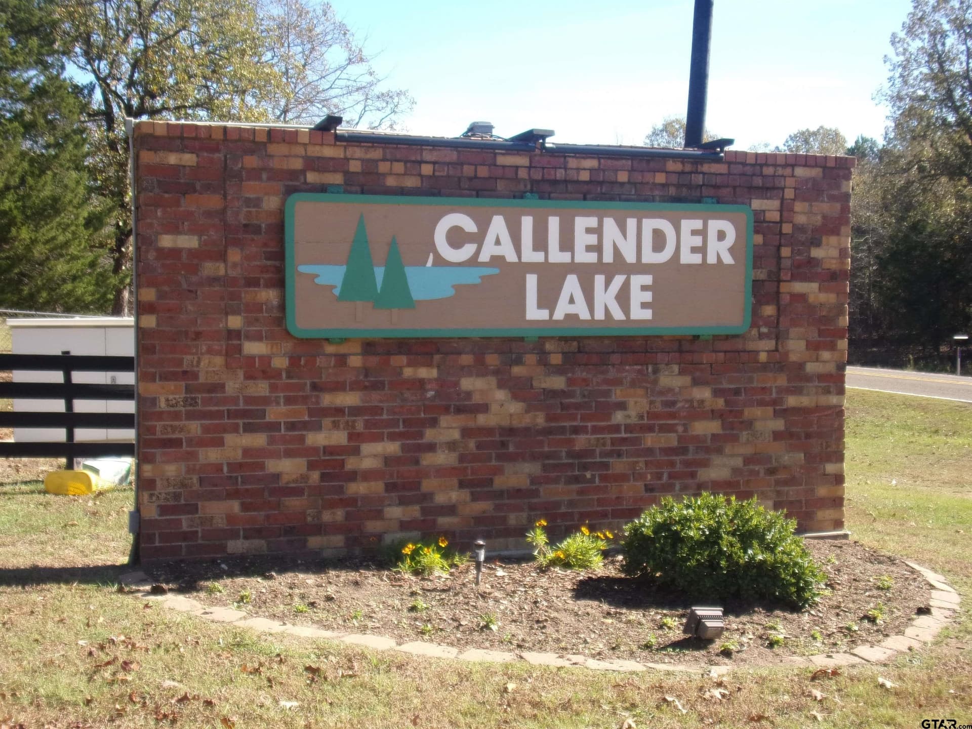 0.64 acres in Van Zandt County - photo 9