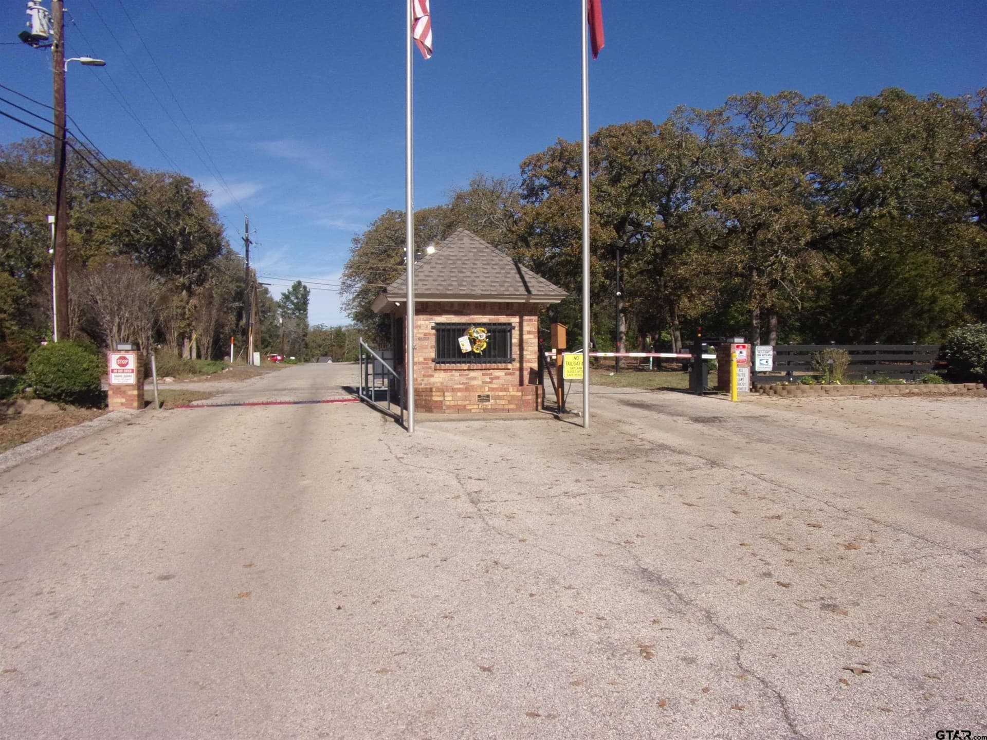 0.64 acres in Van Zandt County - photo 10