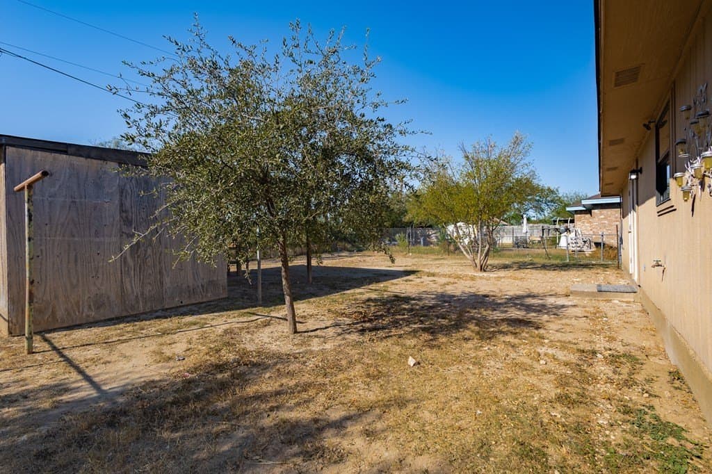 6,670 acres in Maverick County - photo 28