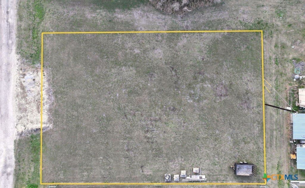 0.33 acres in Calhoun County - photo 2