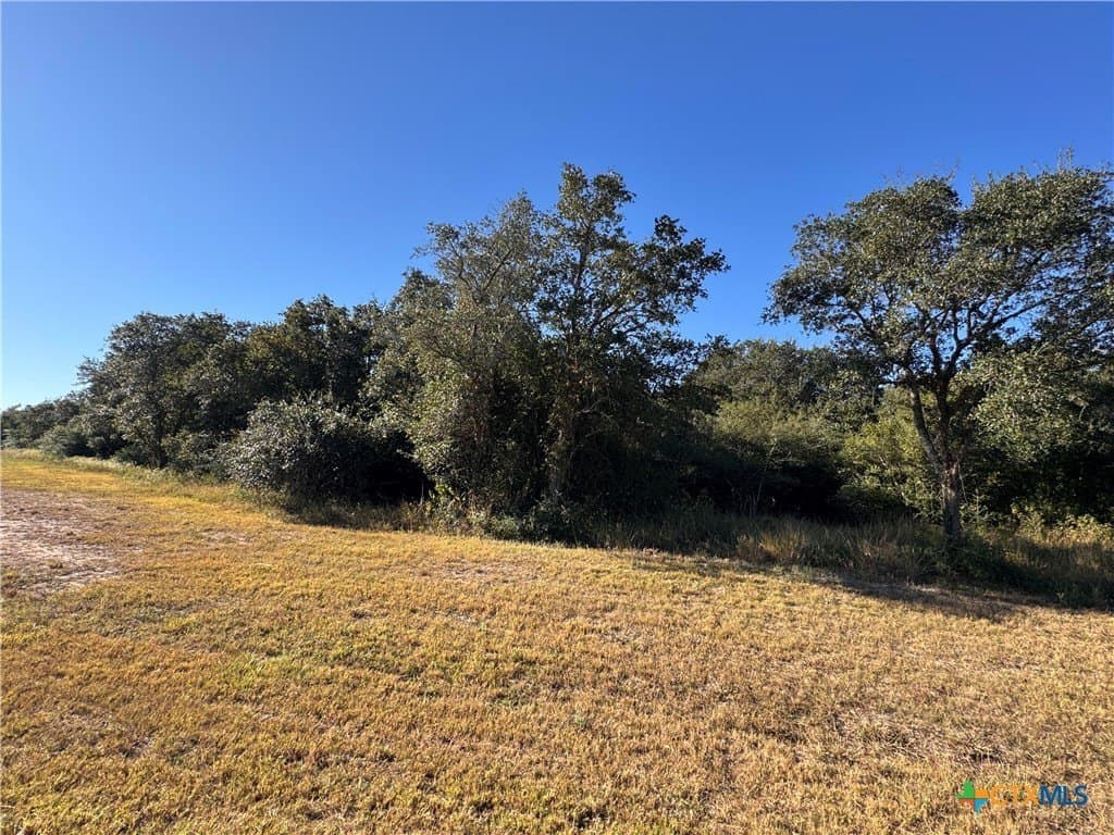 Savannah Ranch Road lot: 14