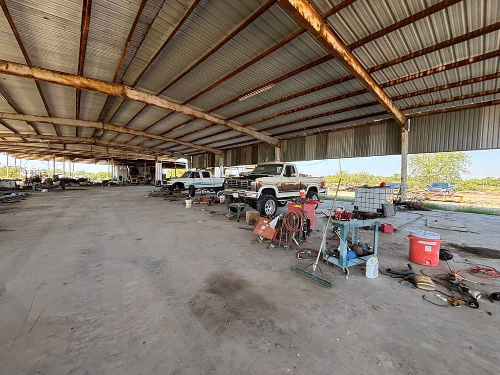 17 acres in Maverick County - photo 4