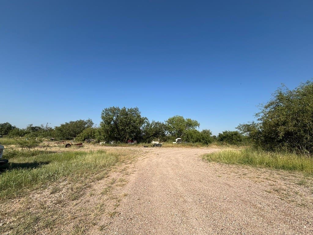 17 acres in Maverick County - photo 11