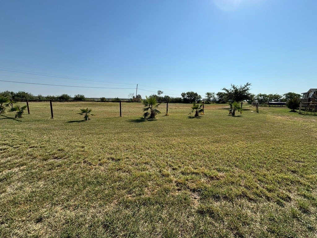 17 acres in Maverick County - photo 16