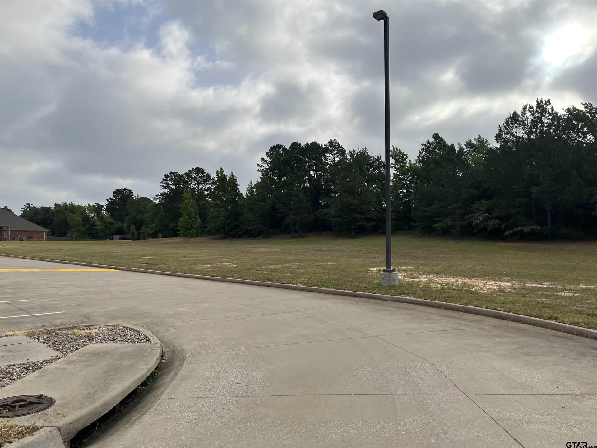 10.02 acres in Smith County - photo 4
