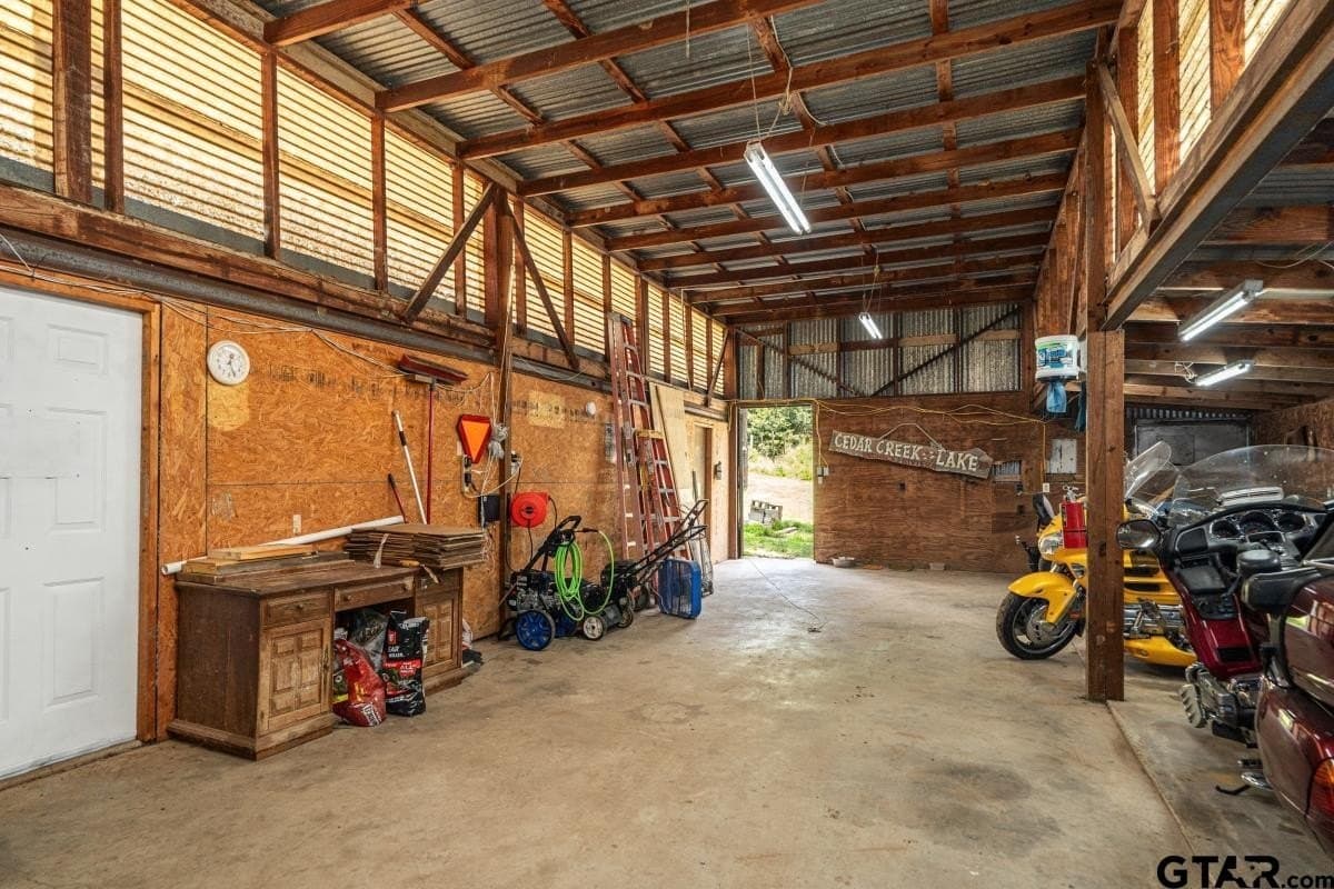 10.18 acres in Henderson County - photo 26