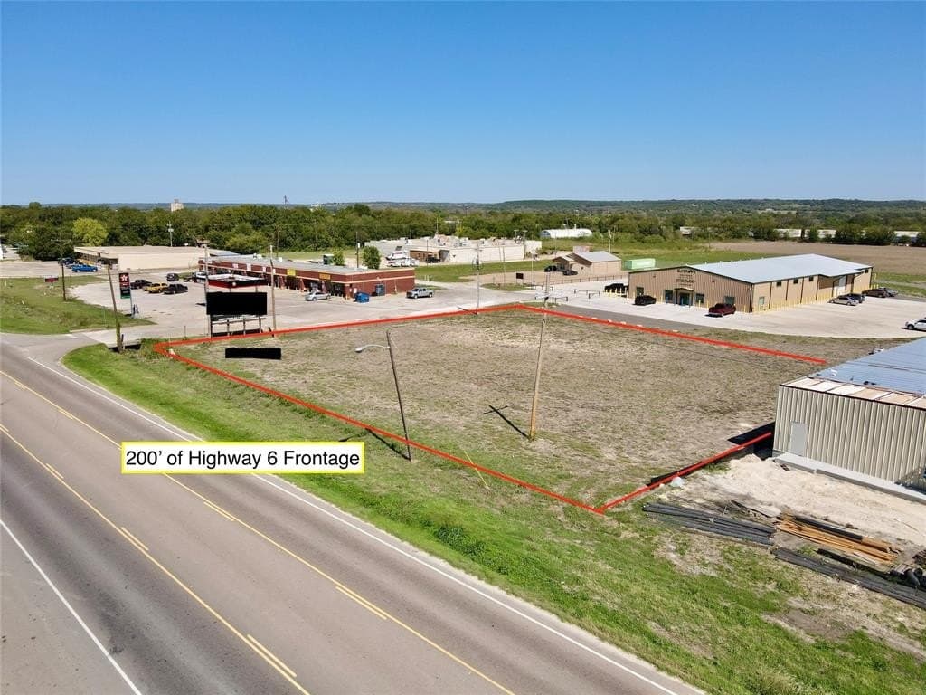 0.84 acres in Bosque County - photo 4