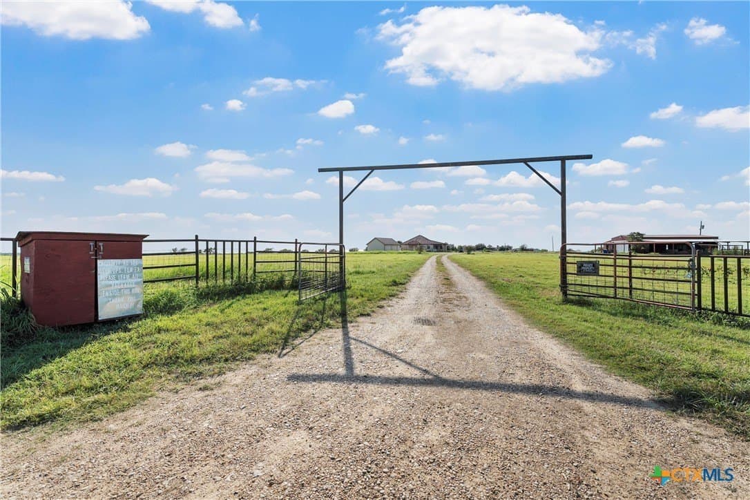 14.11 acres in Milam County - photo 3