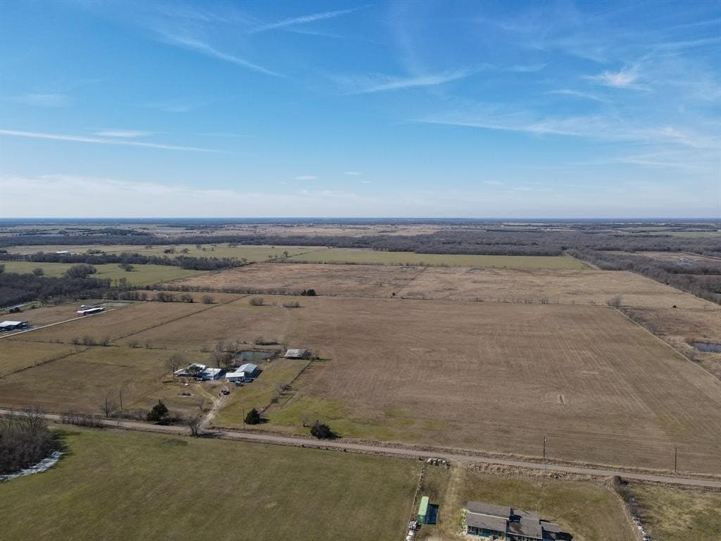 46.58 acres in Hunt County - photo 24