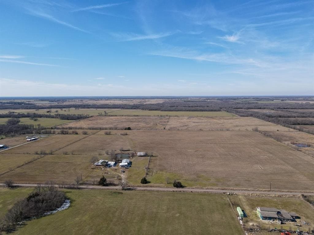 46.58 acres in Hunt County - photo 23
