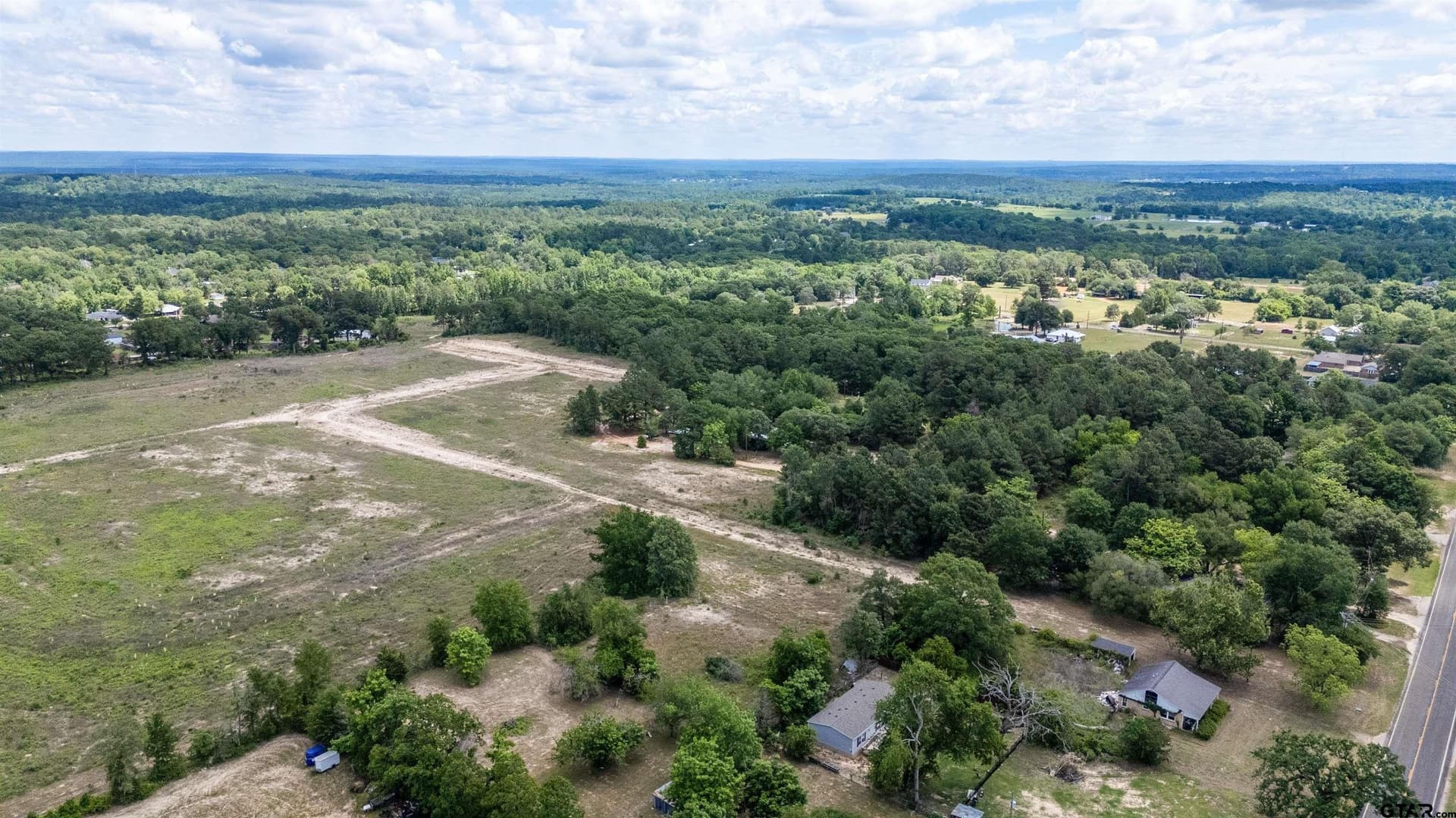 42.42 acres in Smith County - photo 8