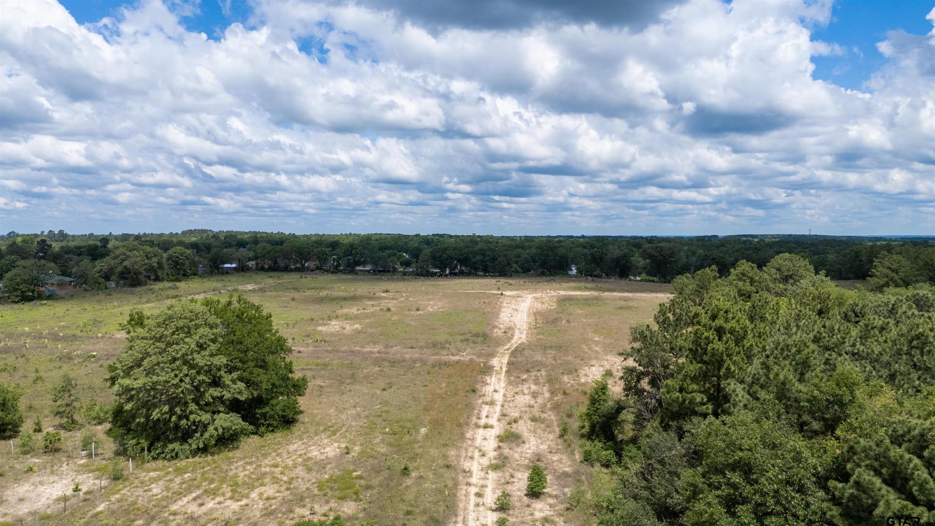 42.42 acres in Smith County - photo 6
