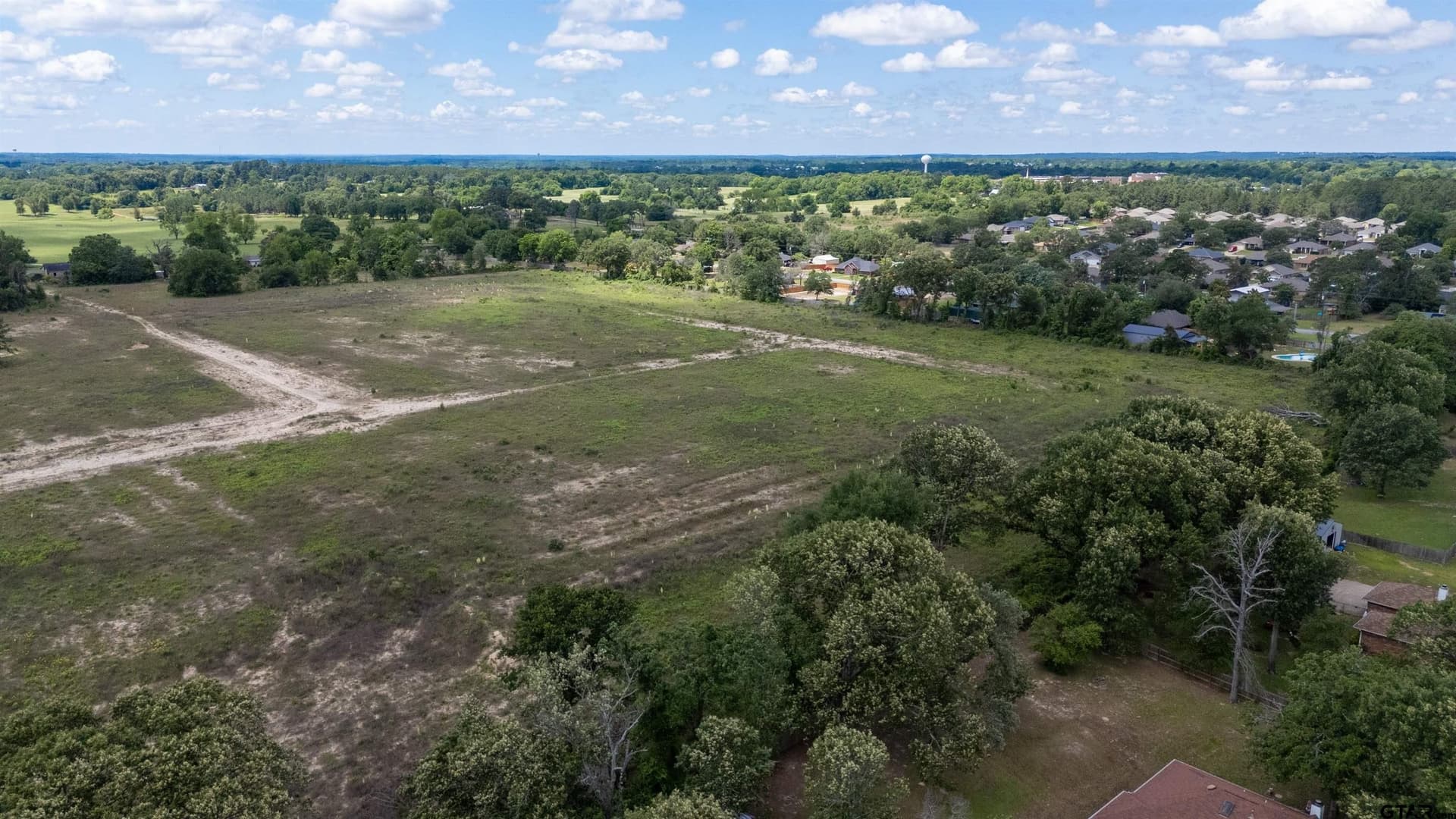 42.42 acres in Smith County - photo 13