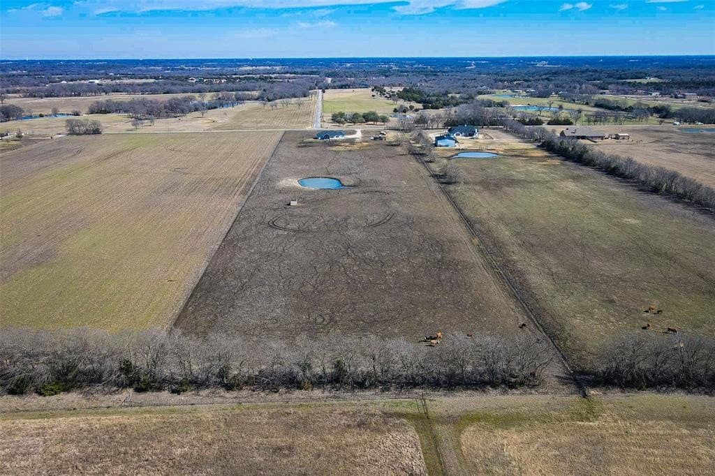 10.66 acres in Grayson County - photo 5