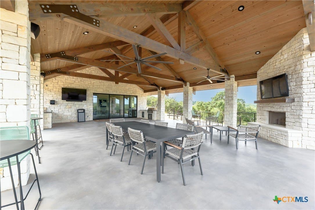 1.53 acres in Comal County - photo 19