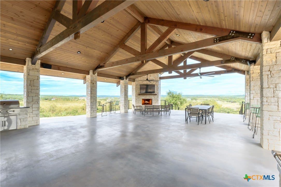 1.53 acres in Comal County - photo 18