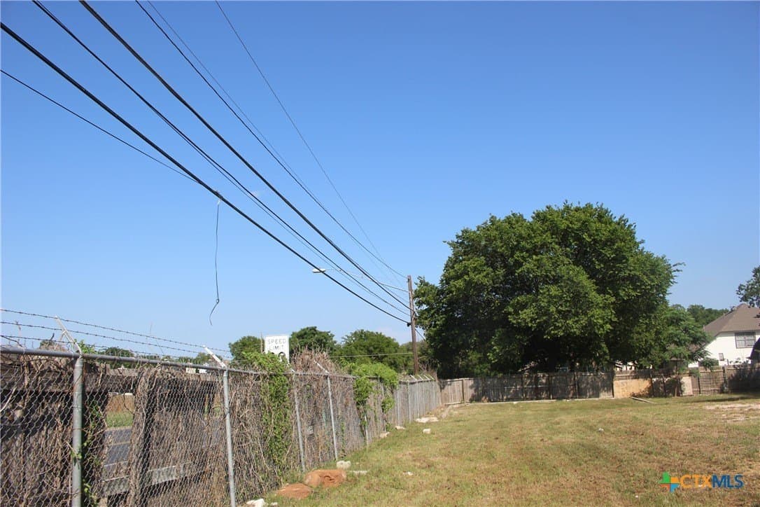 0.28 acres in Travis County - photo 8