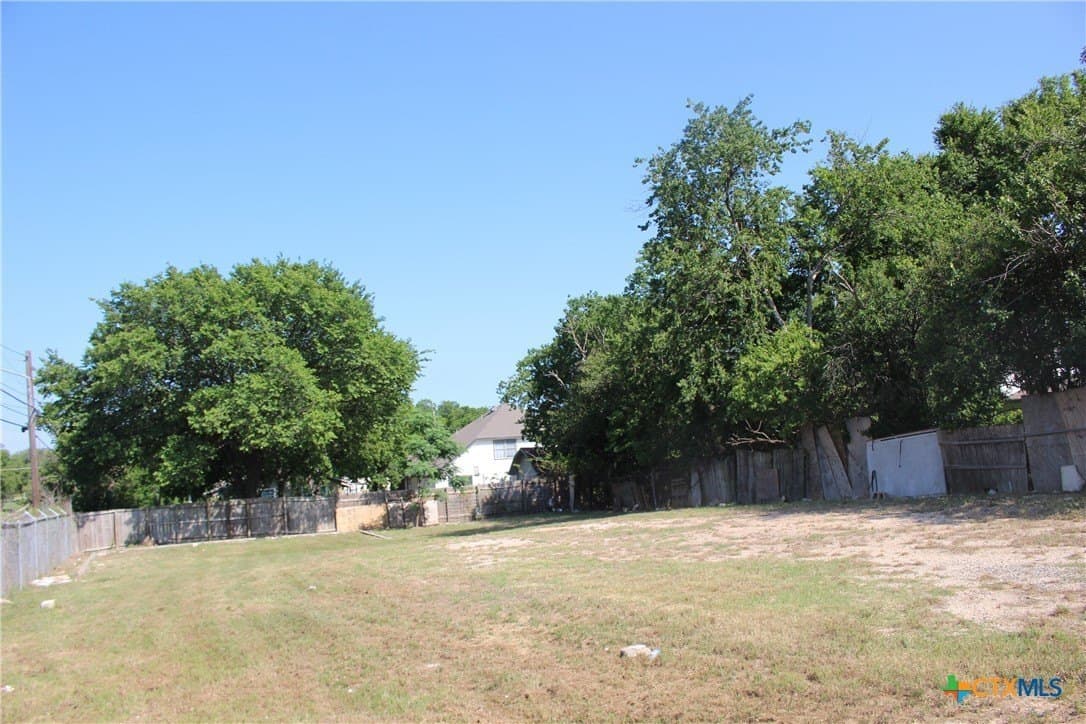 0.28 acres in Travis County - photo 9