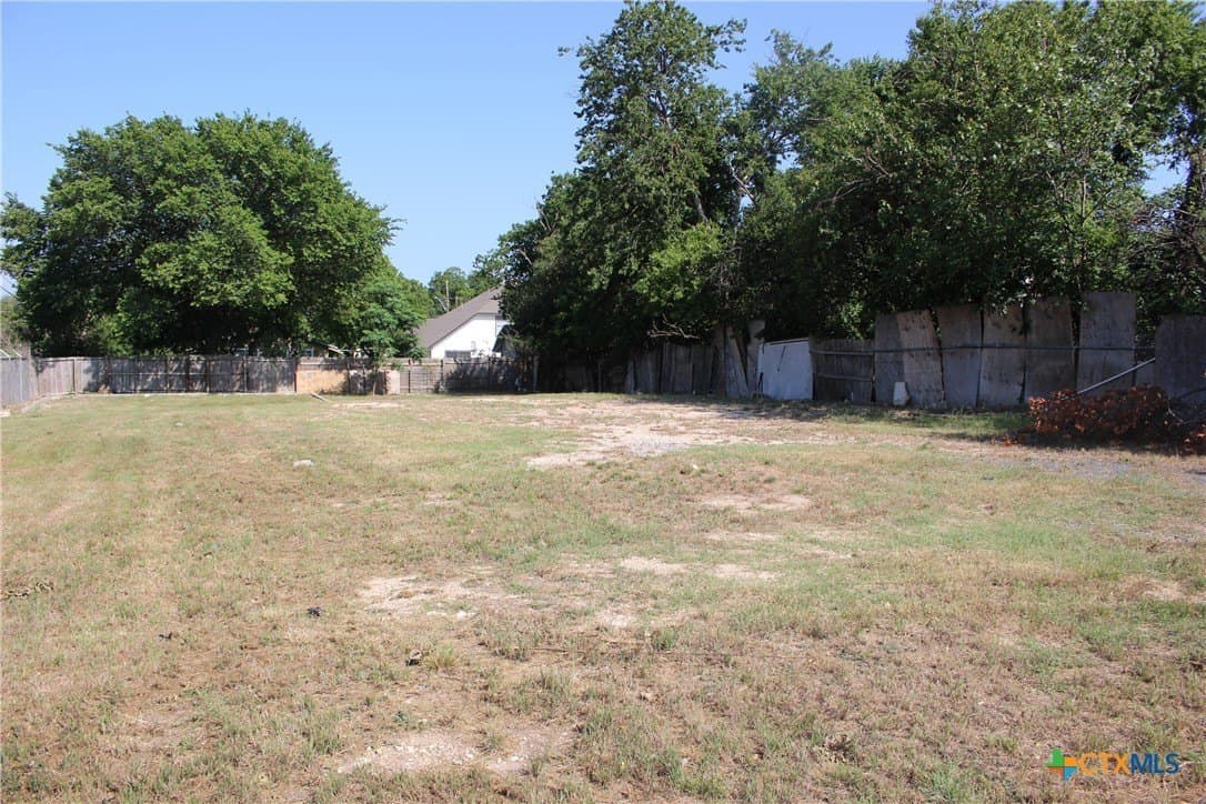 0.28 acres in Travis County - photo 6