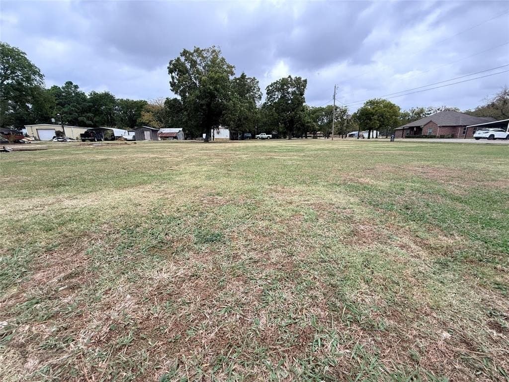 0.92 acres in Grayson County - photo 2