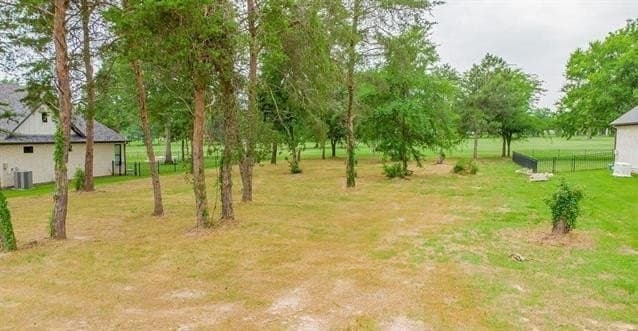 0.5 acres in Smith County - photo 10