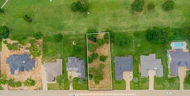 0.5 acres in Smith County - photo 2