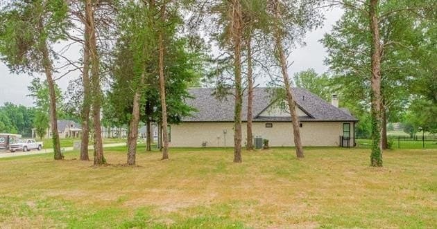 0.5 acres in Smith County - photo 9