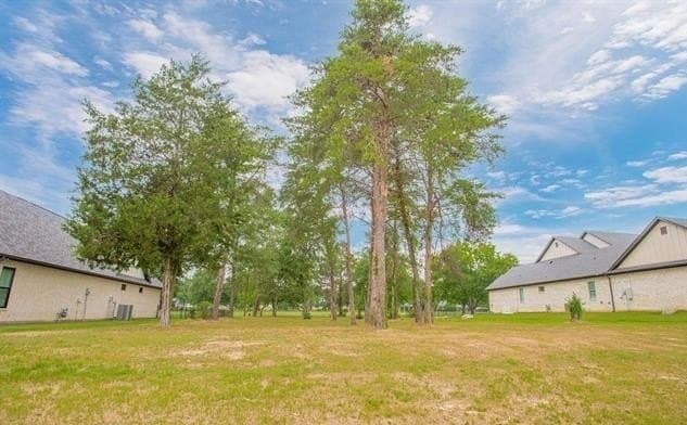 0.5 acres in Smith County - photo 6